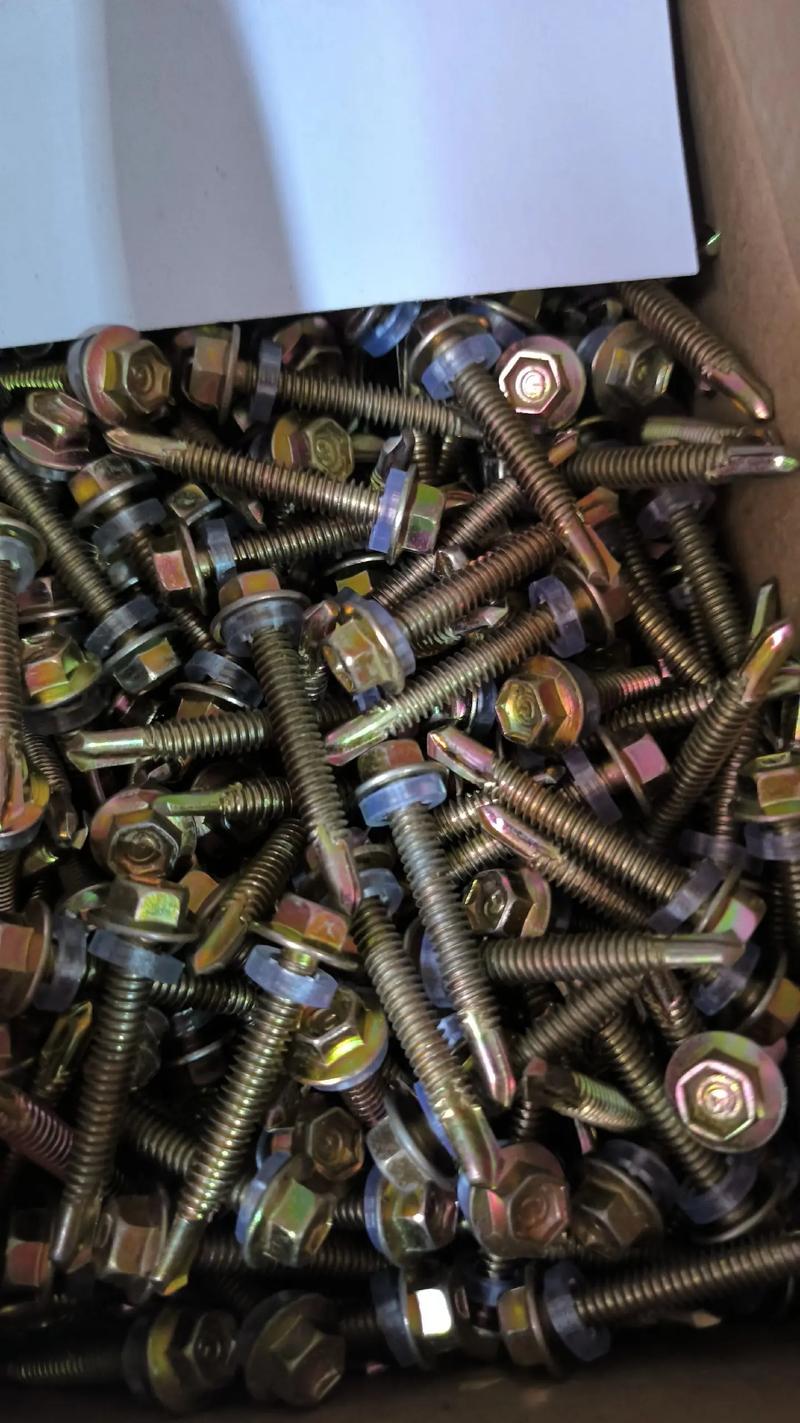 重慶門窗五金配件的核心 鉆尾自轉螺絲的應用優勢